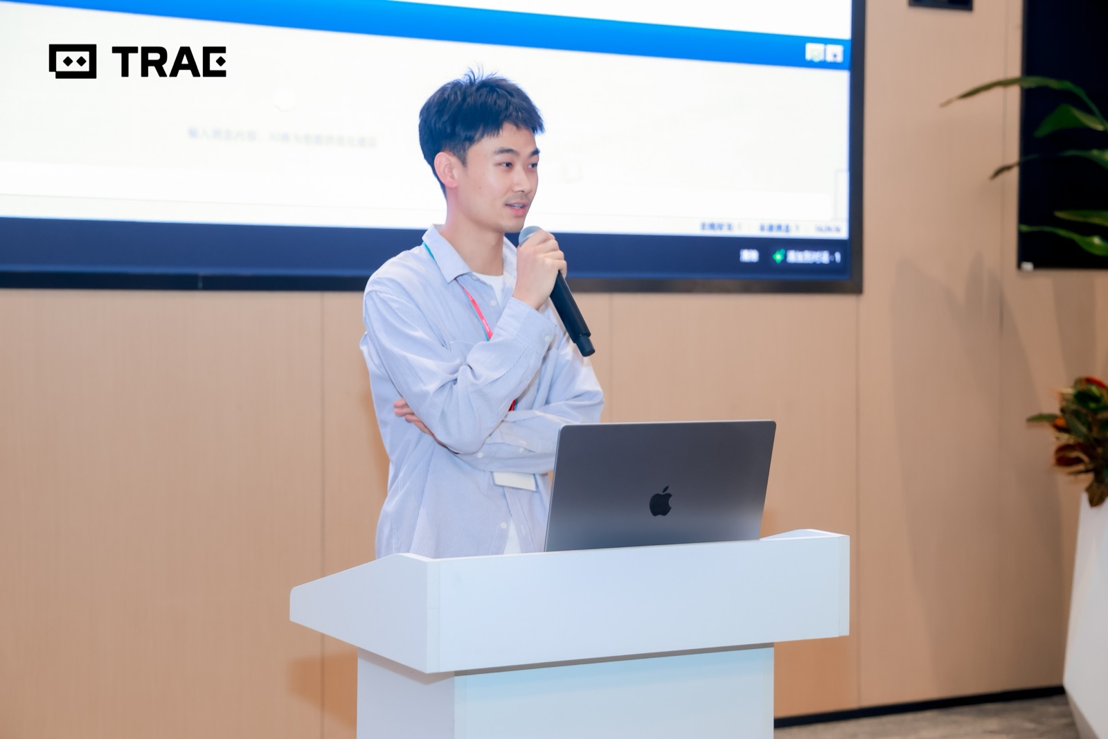 Trae SOLO 黑客松路演现场